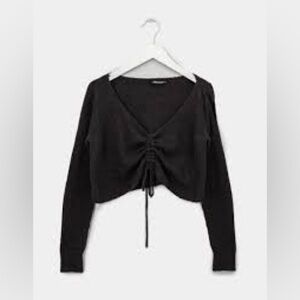 NWT Black Olivaceous Black Cropped Tie Front Sweater NWT Size L